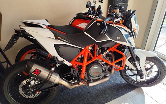 Gebrauchtmotorrad KTM 690 Duke R - Bild 2 Gebrauchtmotorrad KTM 690 Duke R - Bild 2