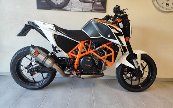 Gebrauchtmotorrad KTM 690 Duke R - Bild 5 Gebrauchtmotorrad KTM 690 Duke R - Bild 5