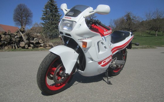Motorrad Occasion Honda CBR 600 F - Bild 5