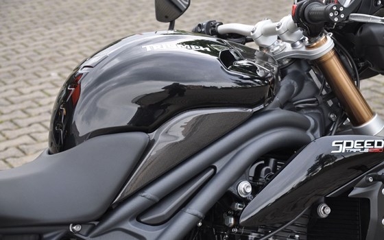Gebrauchtmotorrad Triumph Speed Triple 1050 - Bild 13
