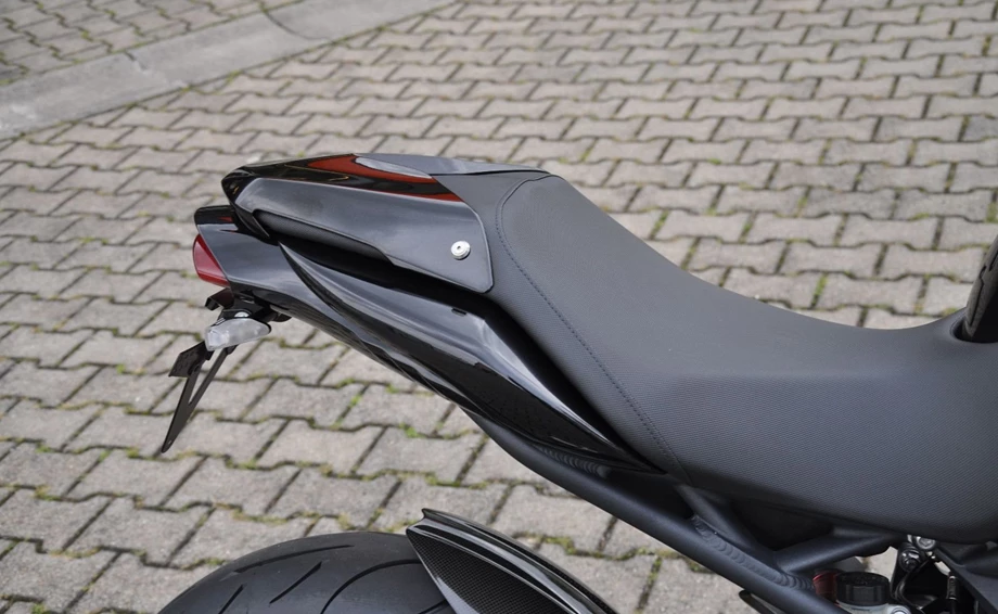 Angebot Triumph Speed Triple 1050 Bild 19: Angebot Triumph Speed Triple 1050