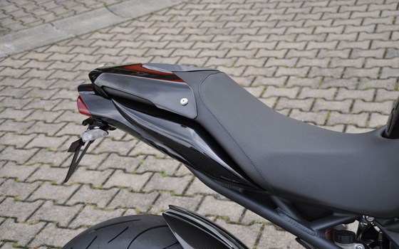 Gebrauchtmotorrad Triumph Speed Triple 1050 - Bild 19