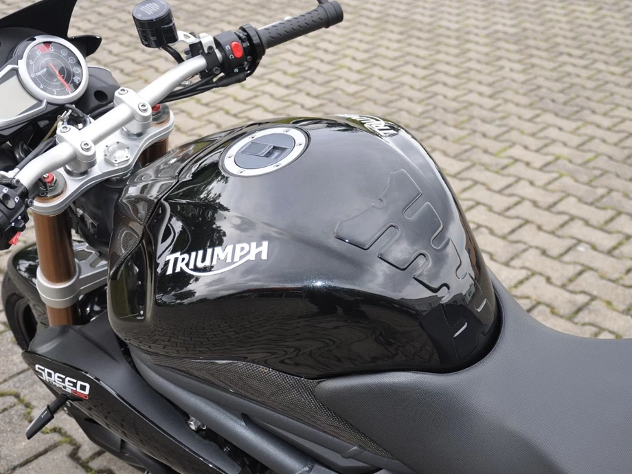 Angebot Triumph Speed Triple 1050 Bild 4: Angebot Triumph Speed Triple 1050