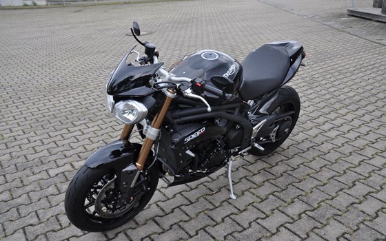 Gebrauchtmotorrad Triumph Speed Triple 1050 - Bild 7