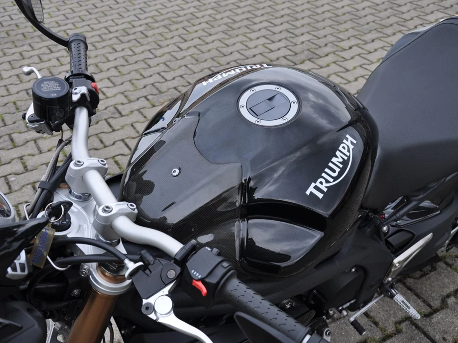 Angebot Triumph Speed Triple 1050 Bild 8: Angebot Triumph Speed Triple 1050