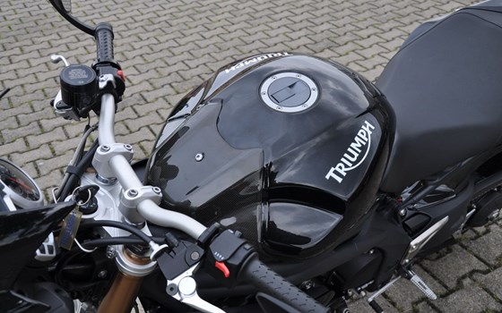 Gebrauchtmotorrad Triumph Speed Triple 1050 - Bild 8