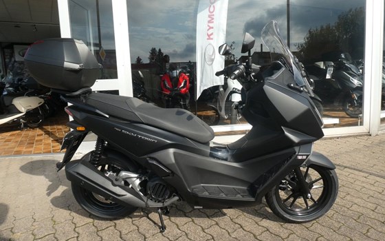 Gebrauchtmotorrad Kymco Sky Town 125i ABS - Bild 5