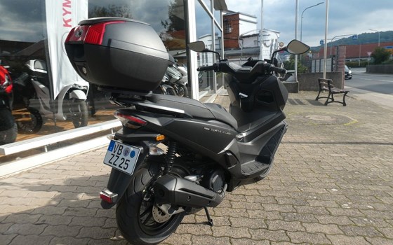 Gebrauchtmotorrad Kymco Sky Town 125i ABS - Bild 6