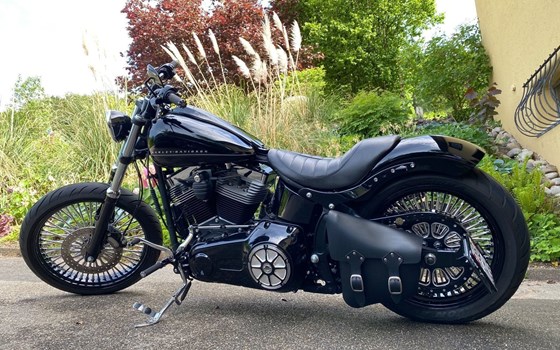 Motorrad Occasion Harley-Davidson Softail Blackline FXS - Bild 1