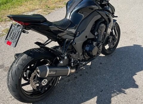 Gebrauchtmotorrad Kawasaki Z 1000 Black Edition - Bild 2 Gebrauchtmotorrad Kawasaki Z 1000 Black Edition - Bild 2