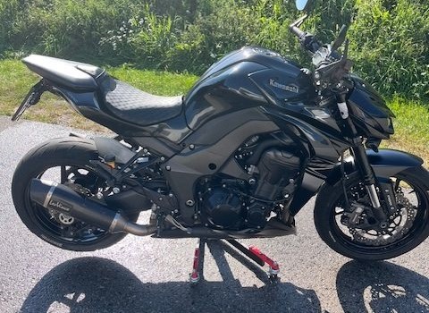 Gebrauchtmotorrad Kawasaki Z 1000 Black Edition - Bild 3 Gebrauchtmotorrad Kawasaki Z 1000 Black Edition - Bild 3