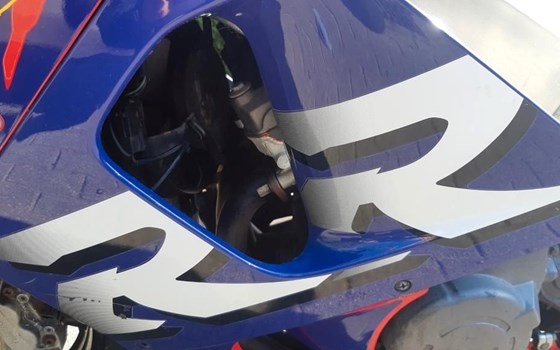 Gebrauchtmotorrad Honda CBR 900 RR Fireblade - Bild 10