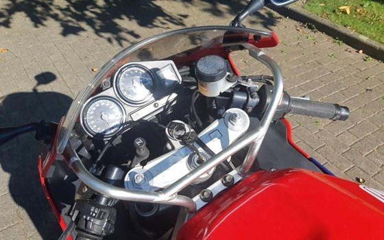 Gebrauchtmotorrad Honda CBR 900 RR Fireblade - Bild 7