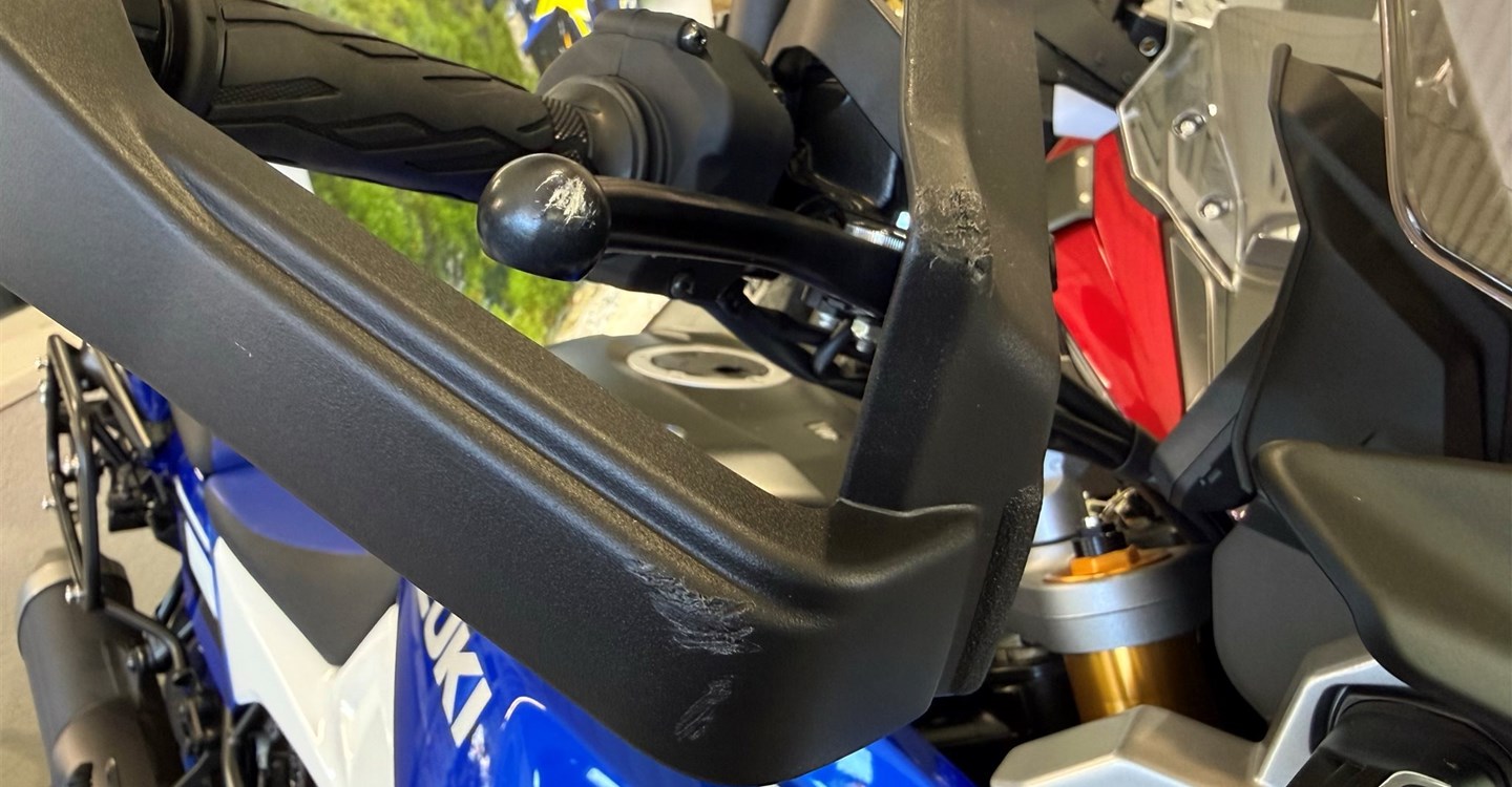 Zum Vergrößern bitte anklicken! Angebot Suzuki V-Strom 1050DE
