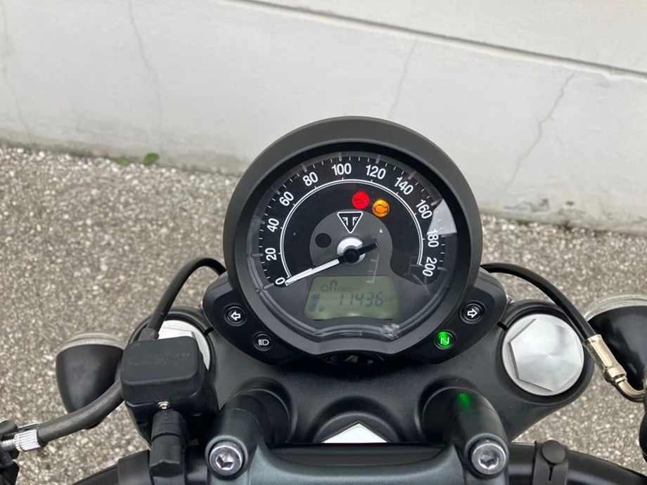 Angebot Triumph Bonneville Bobber Black Bild 14: Angebot Triumph Bonneville Bobber Black