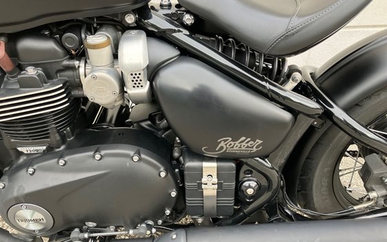 Gebrauchtmotorrad Triumph Bonneville Bobber Black - Bild 5 Gebrauchtmotorrad Triumph Bonneville Bobber Black - Bild 5