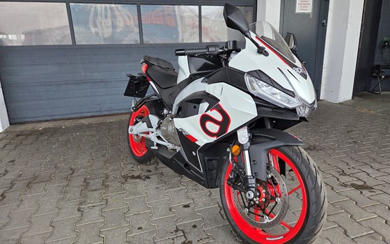 Gebrauchtmotorrad Aprilia RS 457 - Bild 1 Gebrauchtmotorrad Aprilia RS 457 - Bild 1
