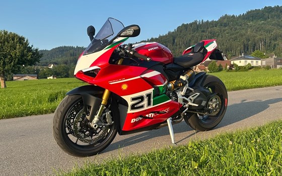 Gebrauchtmotorrad Ducati Panigale V2 Bayliss 1st Championship 20th Anniversary - Bild 4 Gebrauchtmotorrad Ducati Panigale V2 Bayliss 1st Championship 20th Anniversary - Bild 4