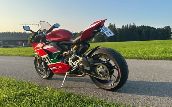 Gebrauchtmotorrad Ducati Panigale V2 Bayliss 1st Championship 20th Anniversary - Bild 5 Gebrauchtmotorrad Ducati Panigale V2 Bayliss 1st Championship 20th Anniversary - Bild 5