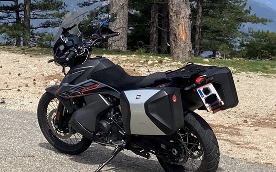 Gebrauchtmotorrad KTM 890 Adventure - Bild 4 Gebrauchtmotorrad KTM 890 Adventure - Bild 4