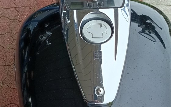 Gebrauchtmotorrad Suzuki VZR 1800 - Bild 8