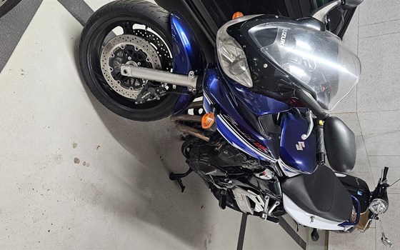 Gebrauchtmotorrad Suzuki Bandit 1200S - Bild 1 Gebrauchtmotorrad Suzuki Bandit 1200S - Bild 1