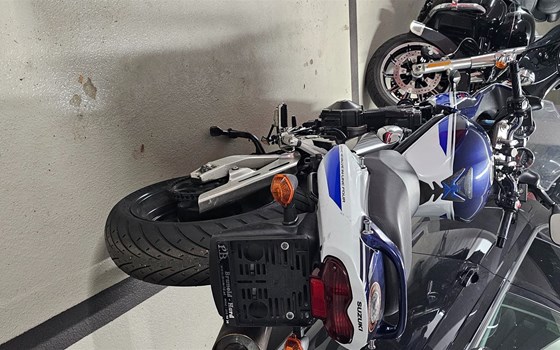 Gebrauchtmotorrad Suzuki Bandit 1200S - Bild 3 Gebrauchtmotorrad Suzuki Bandit 1200S - Bild 3