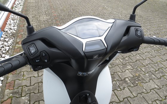 Neufahrzeug Honda SH150i - Bild 6