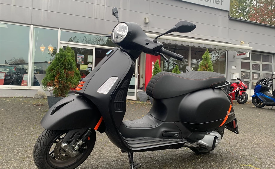 Offer Vespa GTS 300 hpe Bild 1: Offer Vespa GTS 300 hpe