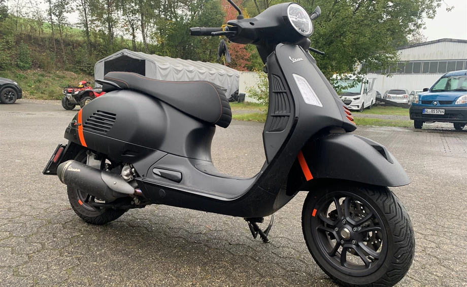 Offer Vespa GTS 300 hpe Bild 4: Offer Vespa GTS 300 hpe