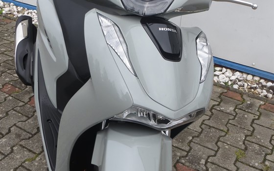 Neufahrzeug Honda SH125i - Bild 11