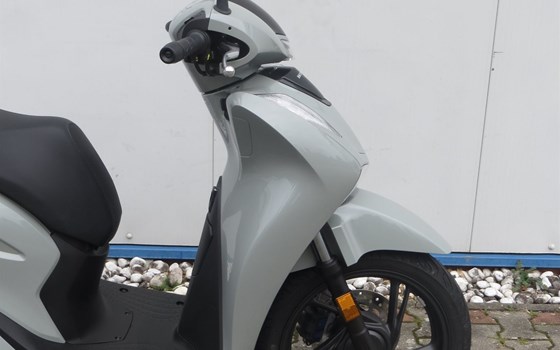Neufahrzeug Honda SH125i - Bild 2