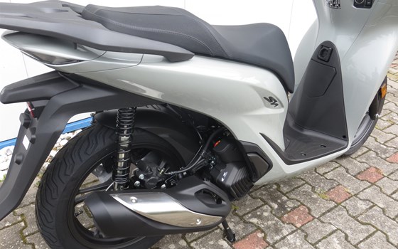 Neufahrzeug Honda SH125i - Bild 3
