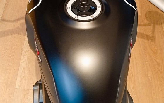 Gebrauchtmotorrad Triumph Trident 660 - Bild 2