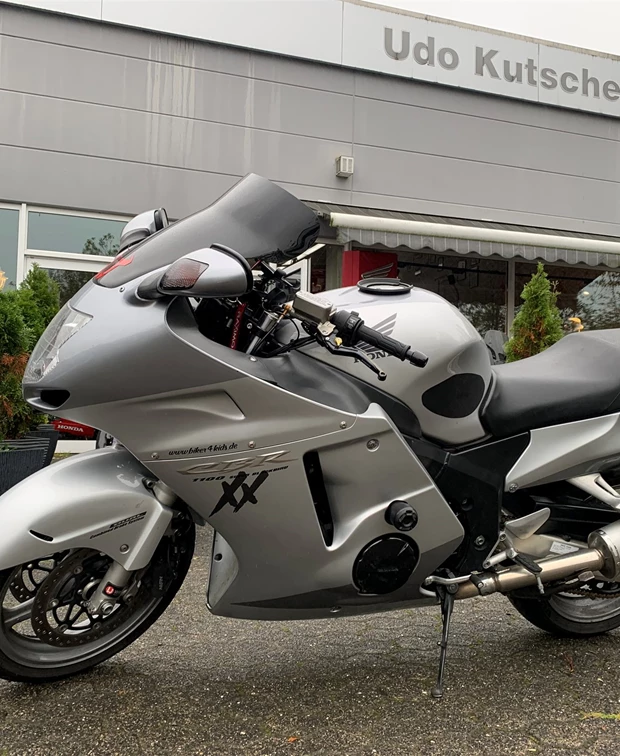 Honda CBR 1100 XX Super Blackbird