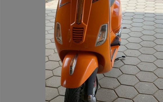Gebrauchtmotorrad Vespa 125 - Bild 3 Gebrauchtmotorrad Vespa 125 - Bild 3