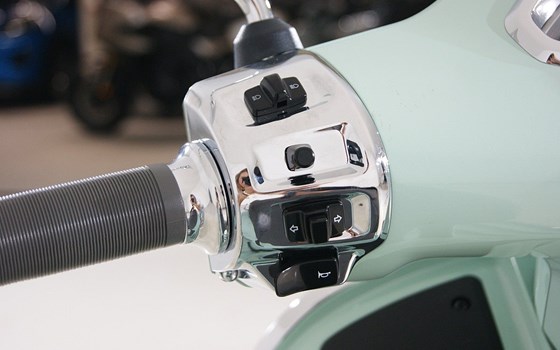 Gebrauchtmotorrad Vespa GTS 310 - Bild 15