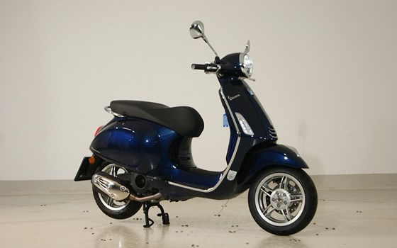 Gebrauchtmotorrad Vespa Primavera 125 - Bild 3 Gebrauchtmotorrad Vespa Primavera 125 - Bild 3