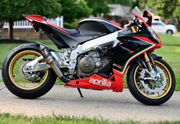 Gebrauchte Aprilia RSV 4 Factory Gebrauchte Aprilia RSV 4 Factory