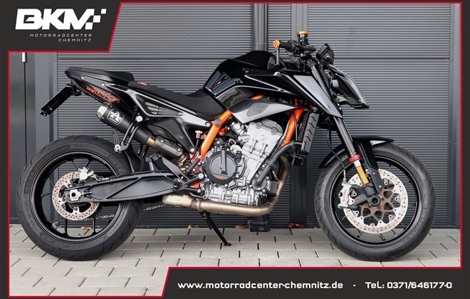 KTM 890 Duke R