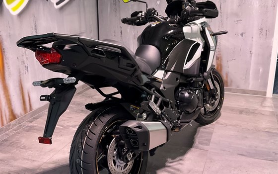 Gebrauchtmotorrad Kawasaki Versys 1100 SE - Bild 3