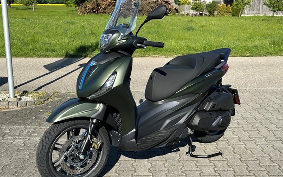 Gebrauchtmotorrad Piaggio Beverly 400 S - Bild 4 Gebrauchtmotorrad Piaggio Beverly 400 S - Bild 4