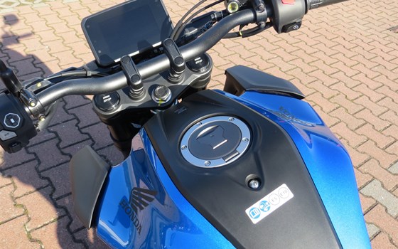 Neufahrzeug Honda CB125R - Bild 6