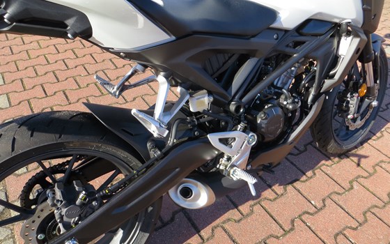 Neufahrzeug Honda CB125R - Bild 4