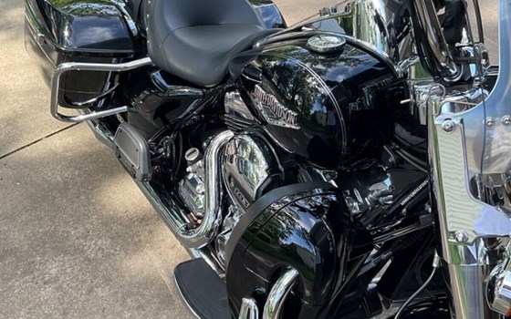 Gebrauchtmotorrad Harley-Davidson Road King Custom FLHRS - Bild 5 Gebrauchtmotorrad Harley-Davidson Road King Custom FLHRS - Bild 5