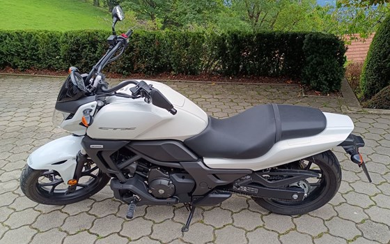 Gebrauchtmotorrad Honda CTX 700 N - Bild 5 Gebrauchtmotorrad Honda CTX 700 N - Bild 5