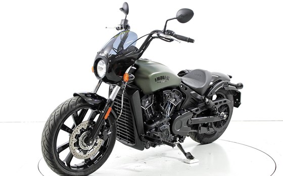 Motorrad Occasion Indian Scout Rogue - Bild 3