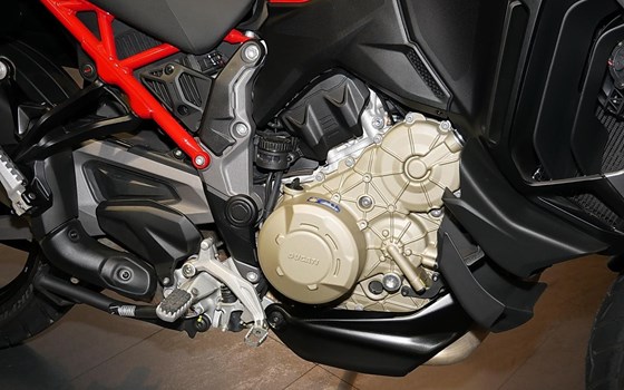 Gebrauchtmotorrad Ducati Multistrada V4 S Sport - Bild 4
