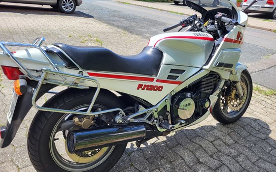 Gebrauchtmotorrad Yamaha FJ 1200 - Bild 2
