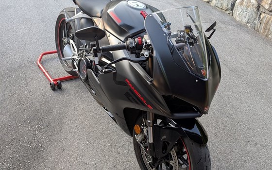 Gebrauchtmotorrad Ducati Panigale V2 - Bild 2 Gebrauchtmotorrad Ducati Panigale V2 - Bild 2